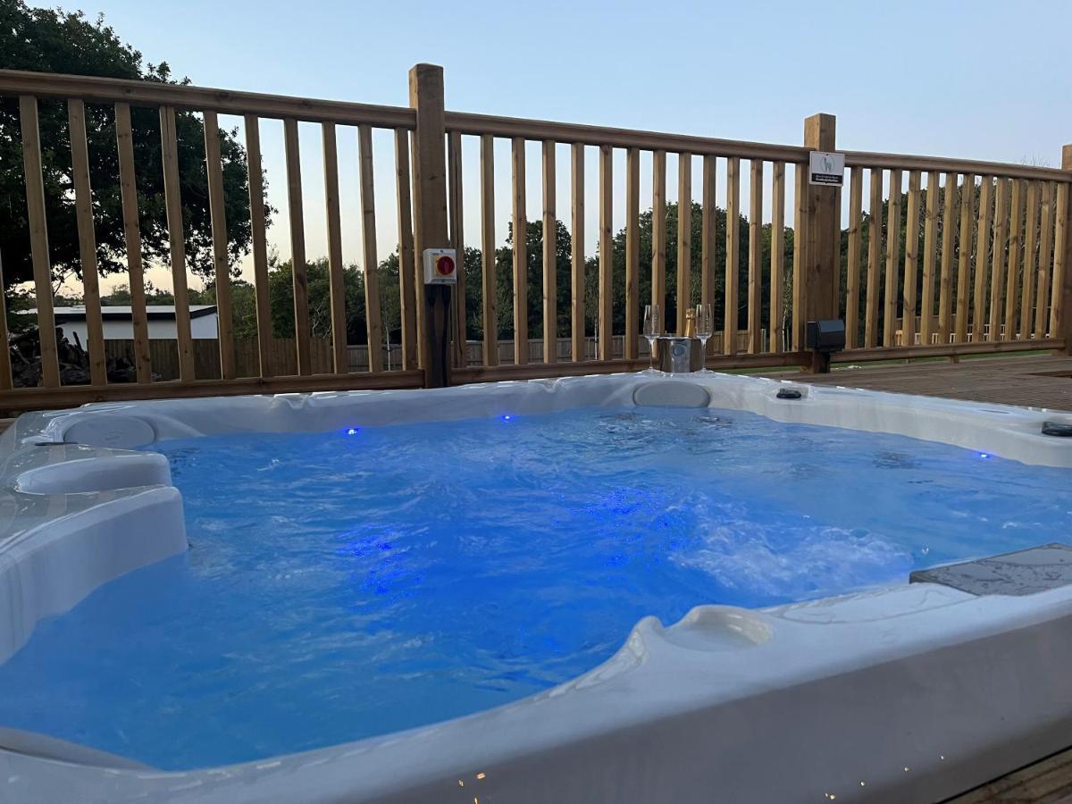 Aladdin Safari Tent Tenby Zewnętrze zdjęcie