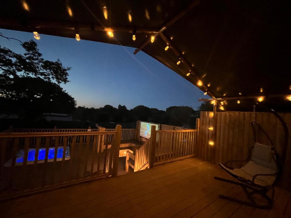 Aladdin Safari Tent Tenby Zewnętrze zdjęcie