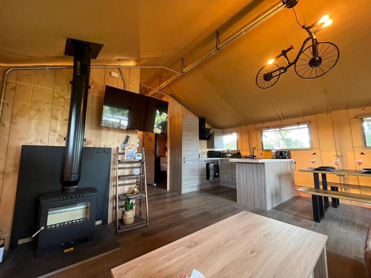 Aladdin Safari Tent Tenby Zewnętrze zdjęcie